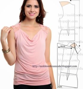 blusa rosa com gola drapeada