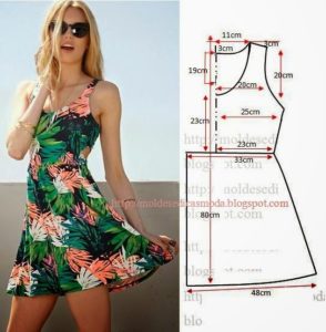 vestido casual florido curto