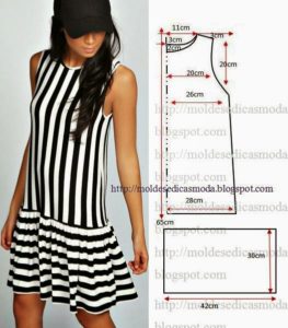 vestido riscas preto e branco