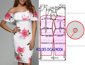 vestido com babado nos ombros